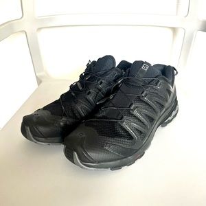 Salomon Black XA PRO 3D V8 Men’s size 13 1/2